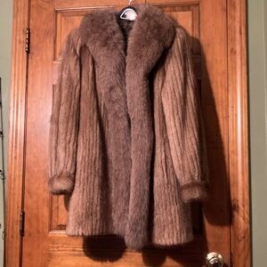 Elegant Vintage Mink Brown Fur Coat